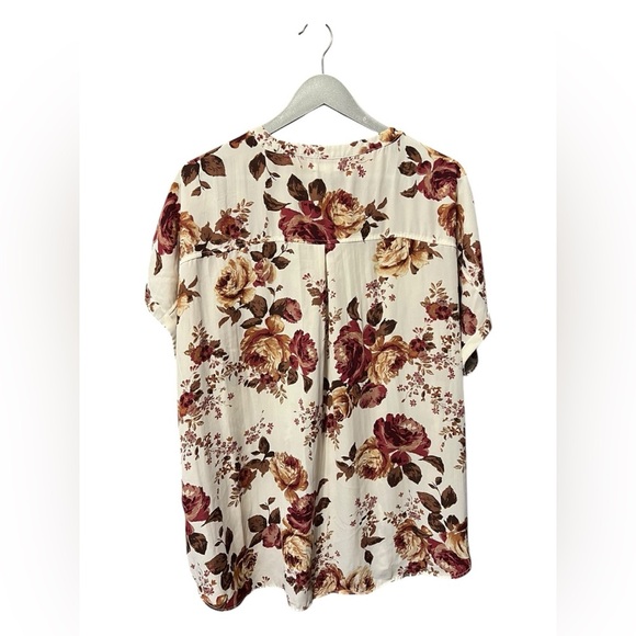 Maurices Floral Zip-Front Blouse – XXL - Picture 2 of 4